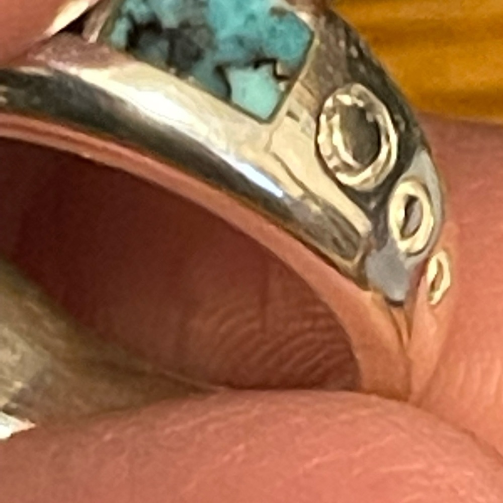 NWOT Beautiful ladies turquoise and Sterling Silver ring. Size 5-1/2 - Picture 3 of 7